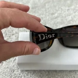 NWOT Dior Brown Oversized Sunglasses Christian Dior DiorTaffetas1 Oversized Sunglasses Brown  main image 4